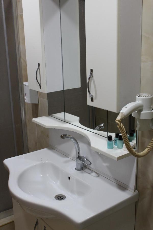 Hotel Oezsefa Istambul Extérieur photo
